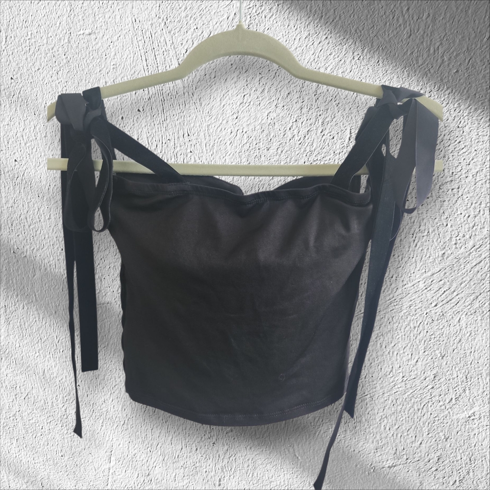 Commense Black Crop Top - Picture 4 of 5